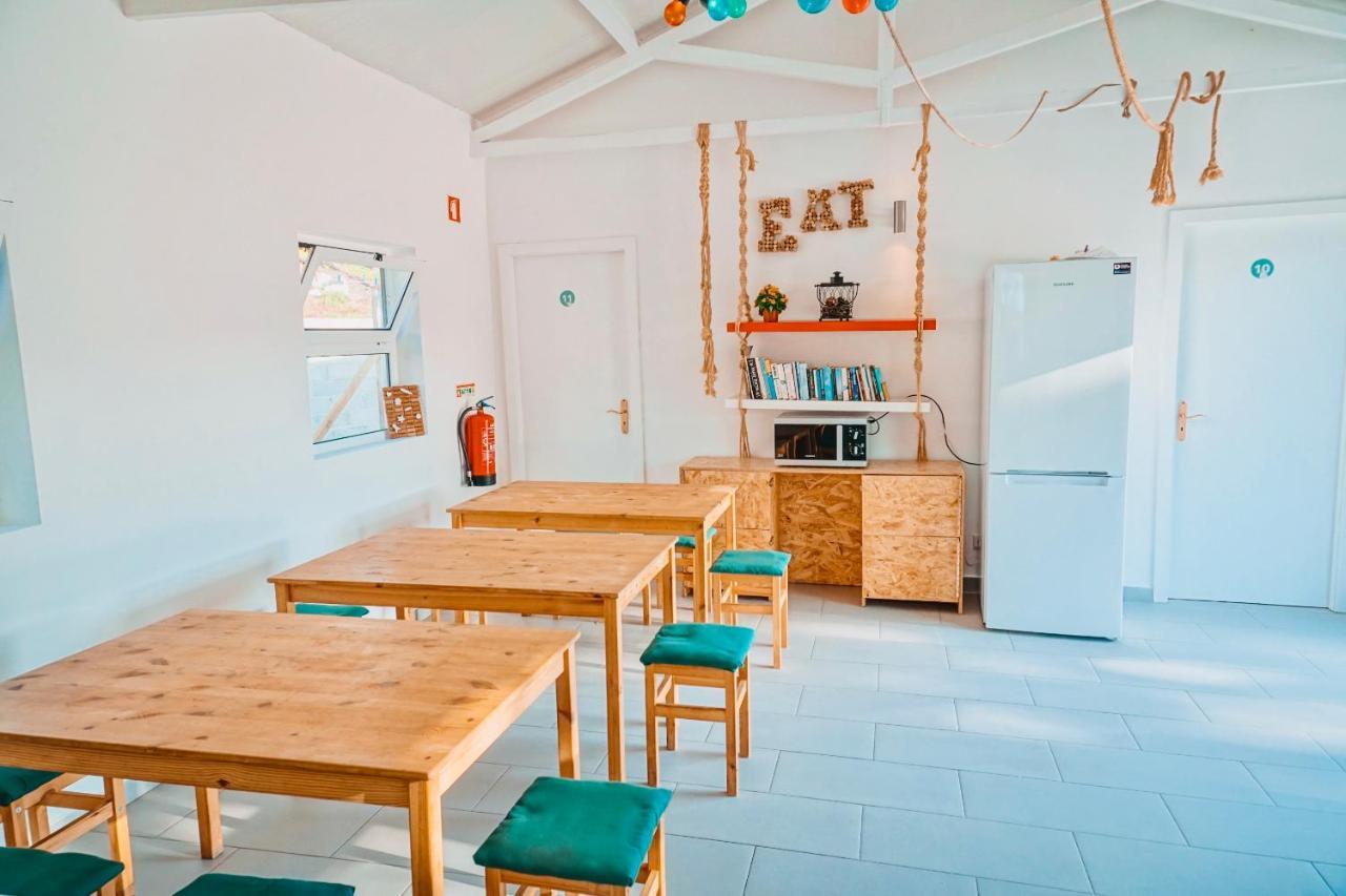 Oasis Backpackers Hostel Sintra Surf コラレス エクステリア 写真