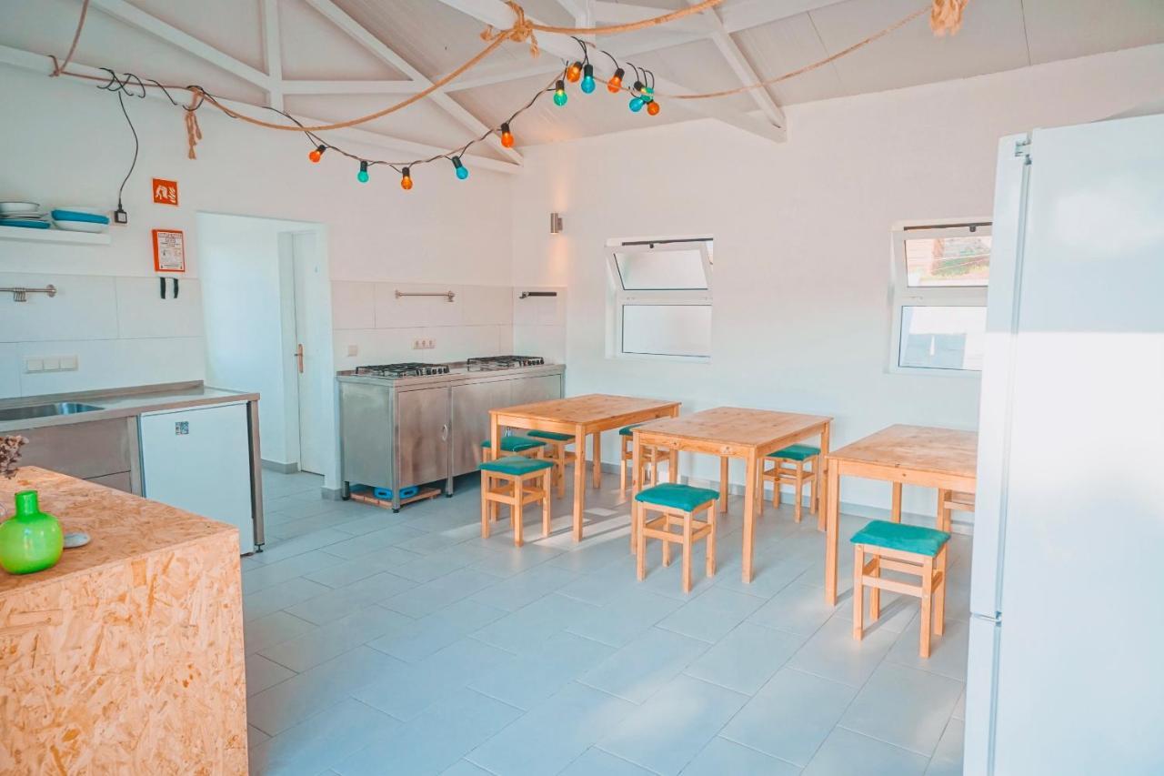 Oasis Backpackers Hostel Sintra Surf コラレス エクステリア 写真